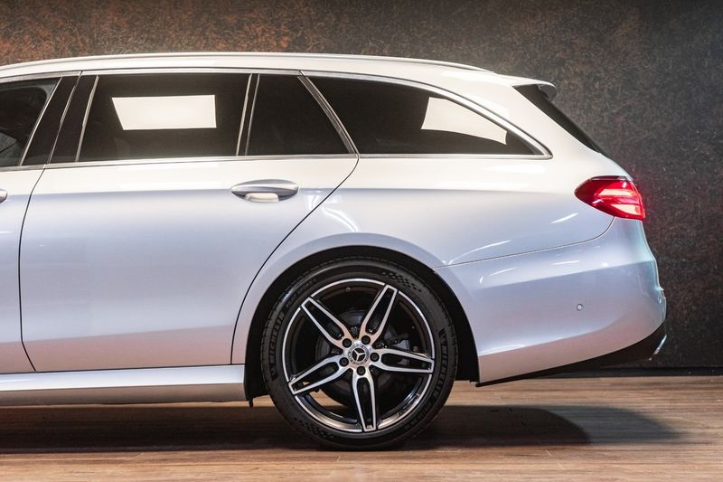 Mercedes E220 bild 12