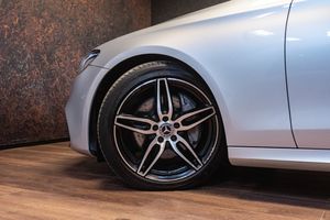 Mercedes E220 bild 10