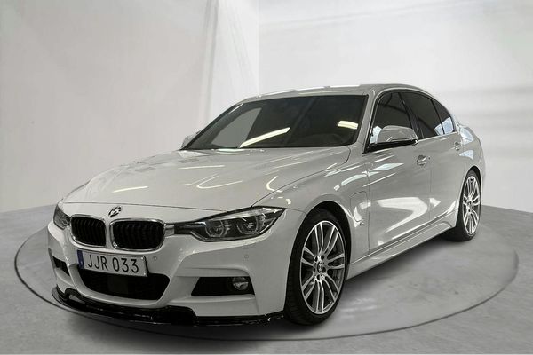 BMW 330 e Sedan, F30 (252hk) - 2018