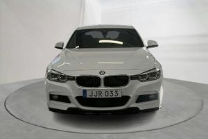 BMW 330 bild 4