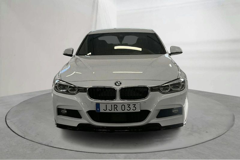 BMW 330 bild 4