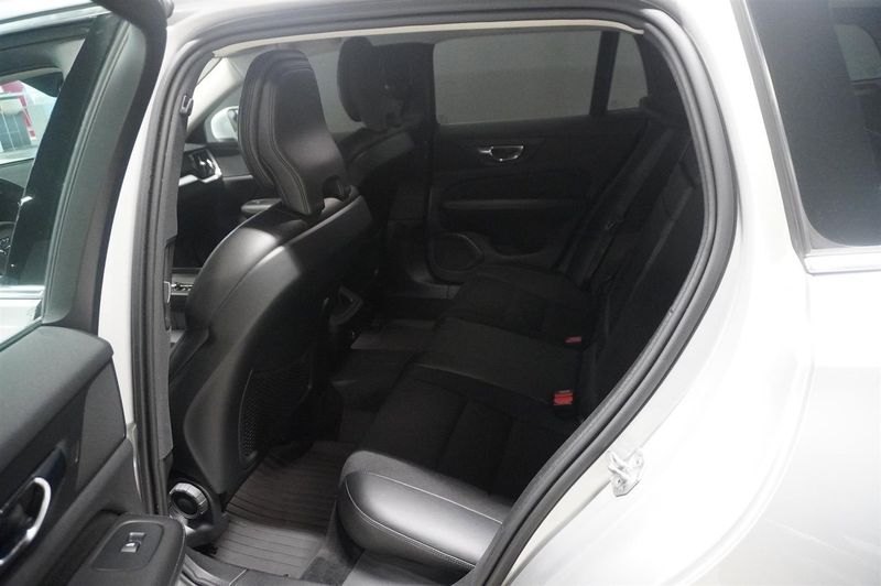 Volvo V60 bild 8