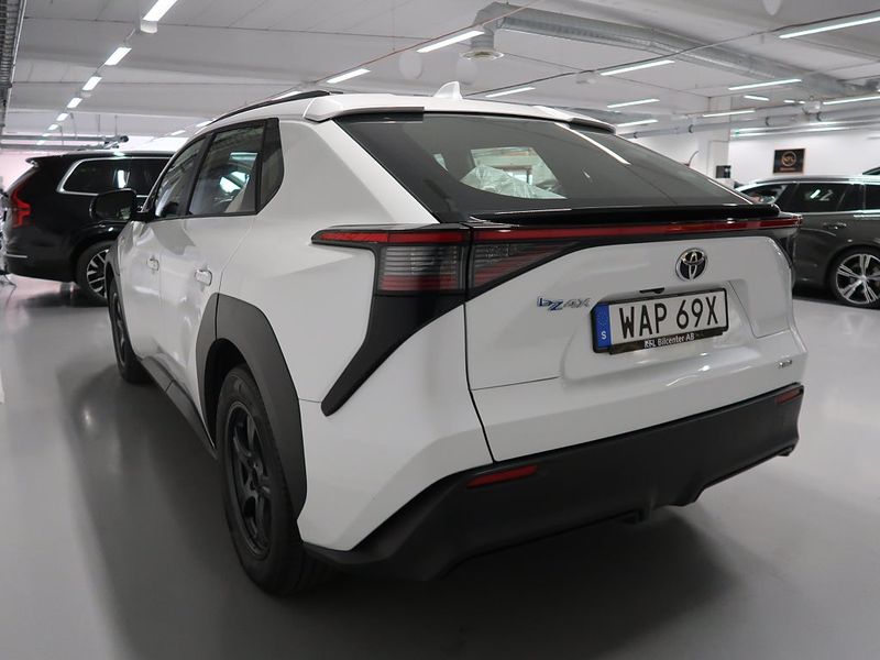Toyota bZ4X bild 7