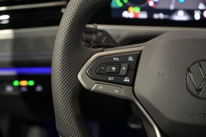 Volkswagen Passat bild 15