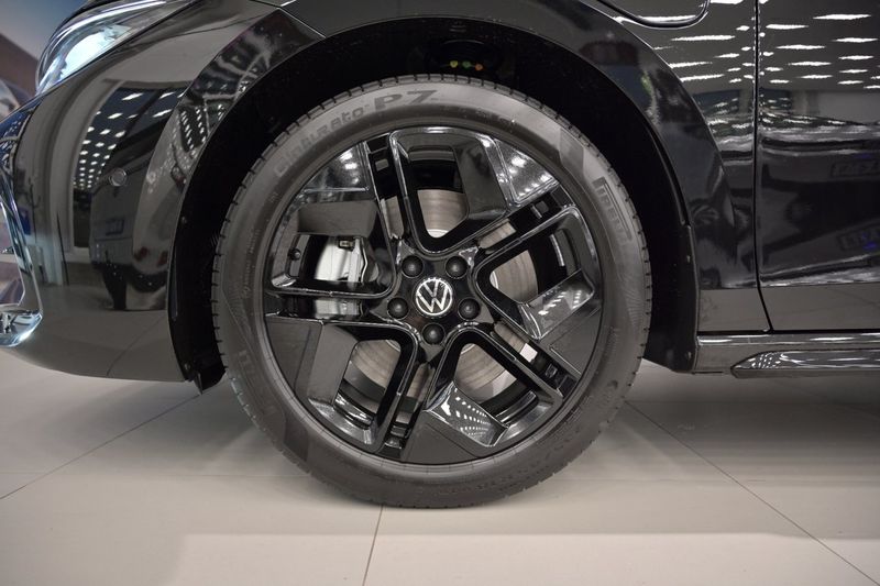 Volkswagen Passat bild 11