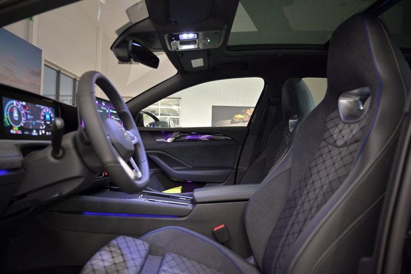 Volkswagen Passat bild 23