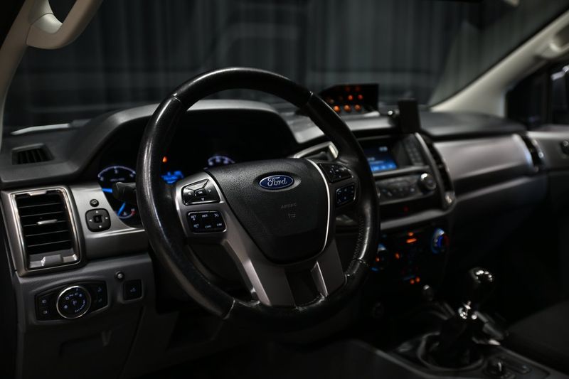 Ford Ranger bild 26