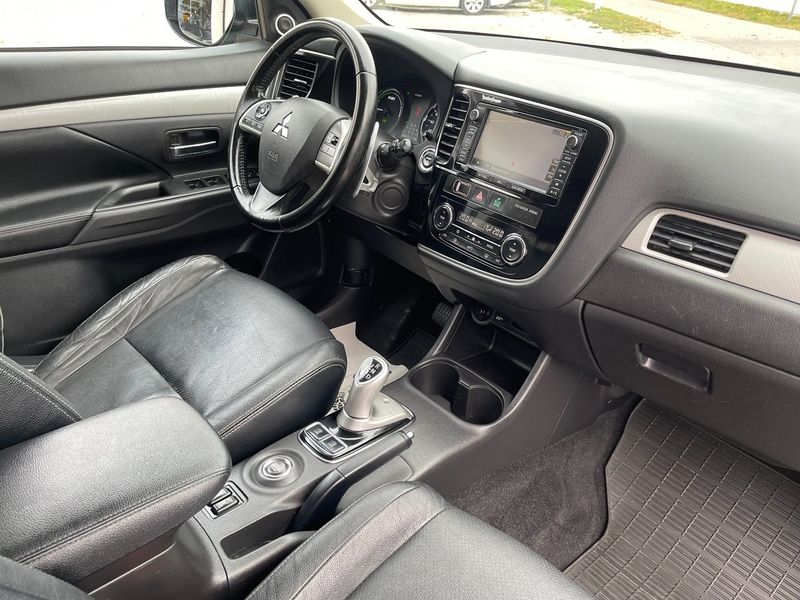 Mitsubishi Outlander bild 19