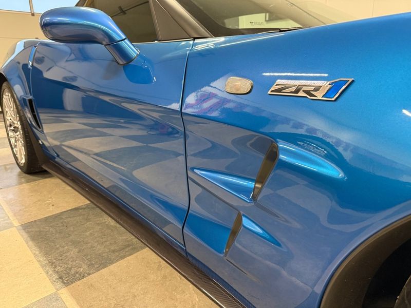 Chevrolet Corvette bild 14