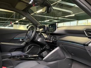 Peugeot e-2008 bild 12