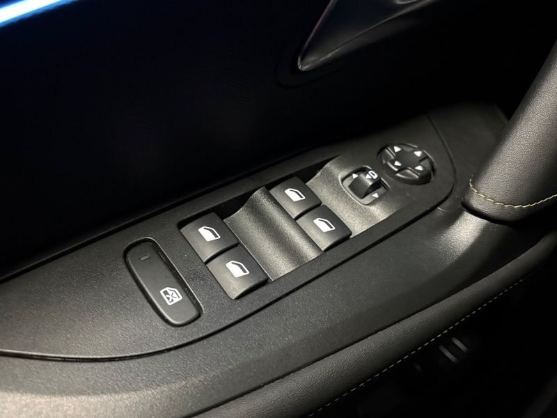 Peugeot e-2008 bild 17