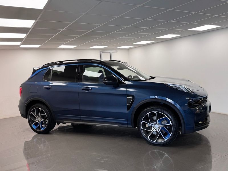 Lynk & Co 01 bild 13
