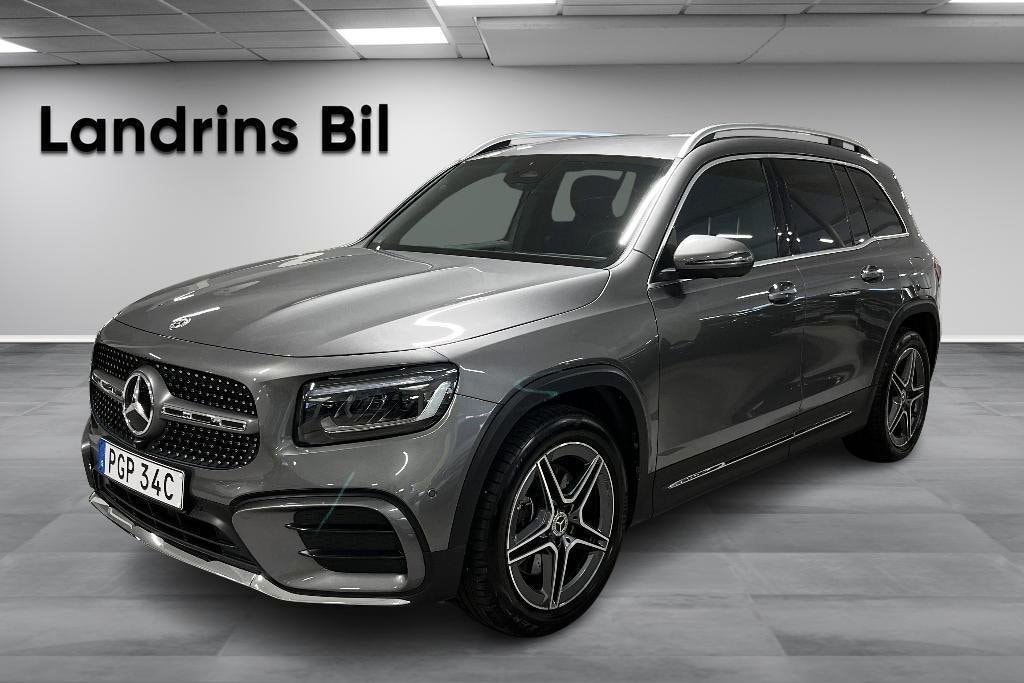 Mercedes GLB220