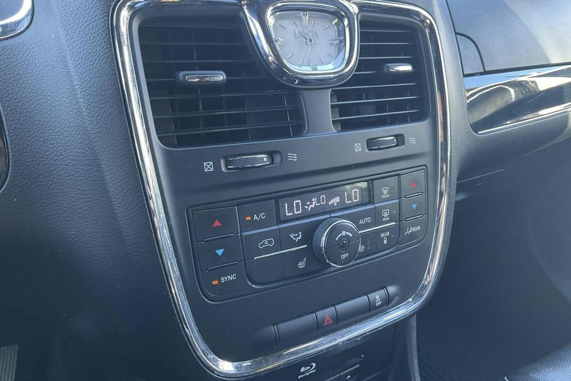 Lancia Voyager bild 17