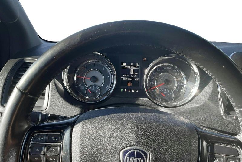 Lancia Voyager bild 12