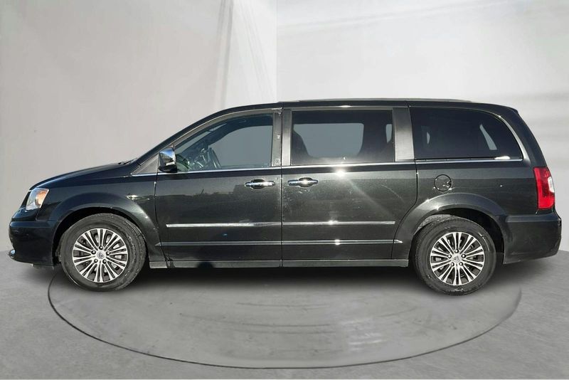 Lancia Voyager bild 2