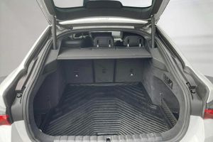 BMW i4 bild 9
