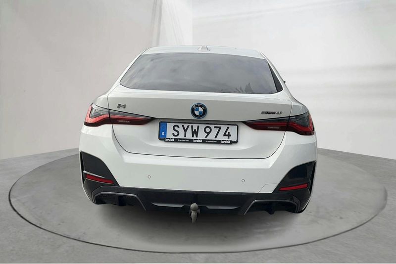 BMW i4 bild 5