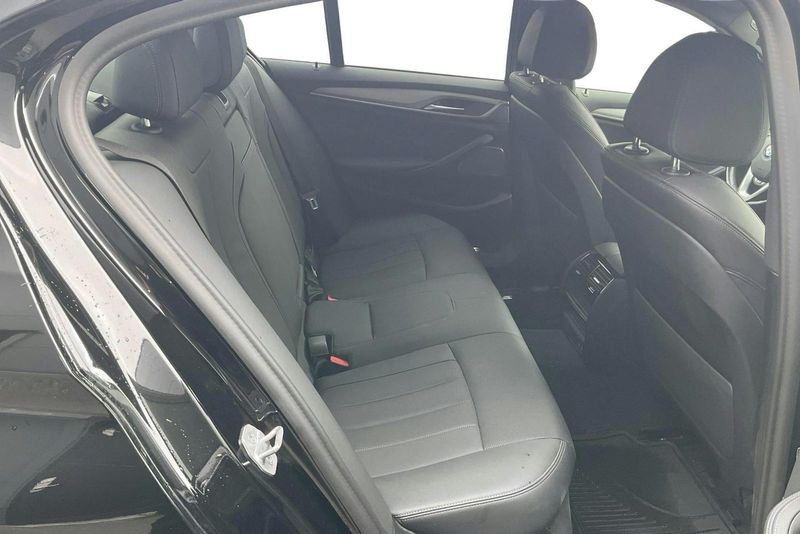 BMW 530 bild 8