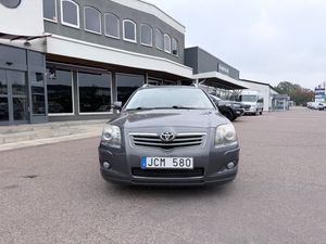 Toyota Avensis bild 3