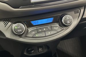 Toyota Yaris bild 13