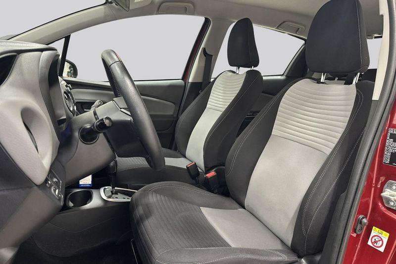 Toyota Yaris bild 8