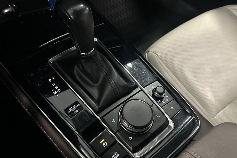 Mazda CX-30 bild 12