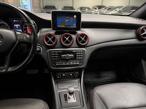 Mercedes CLA45 AMG bild 14