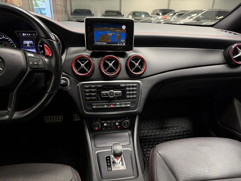 Mercedes CLA45 AMG bild 14