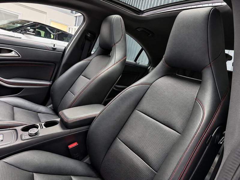 Mercedes CLA45 AMG bild 11