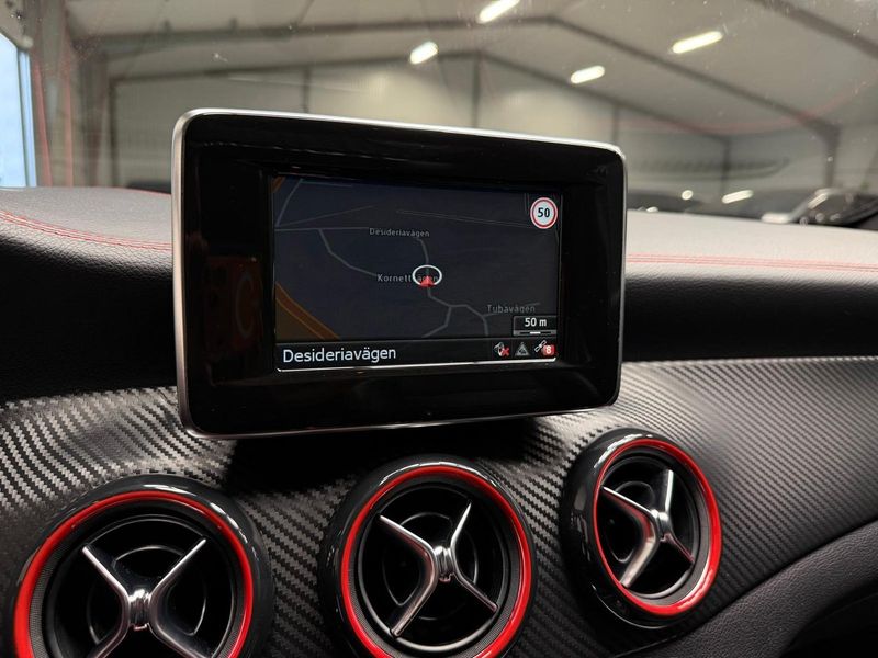 Mercedes CLA45 AMG bild 24