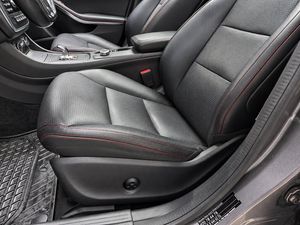 Mercedes CLA45 AMG bild 16