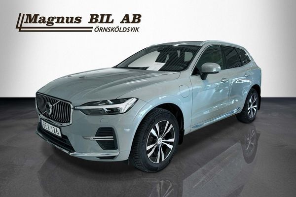 Volvo XC60 Recharge T6 AWD Aut V-hjul Drag Värmare Kamera Navi Mom - 2024