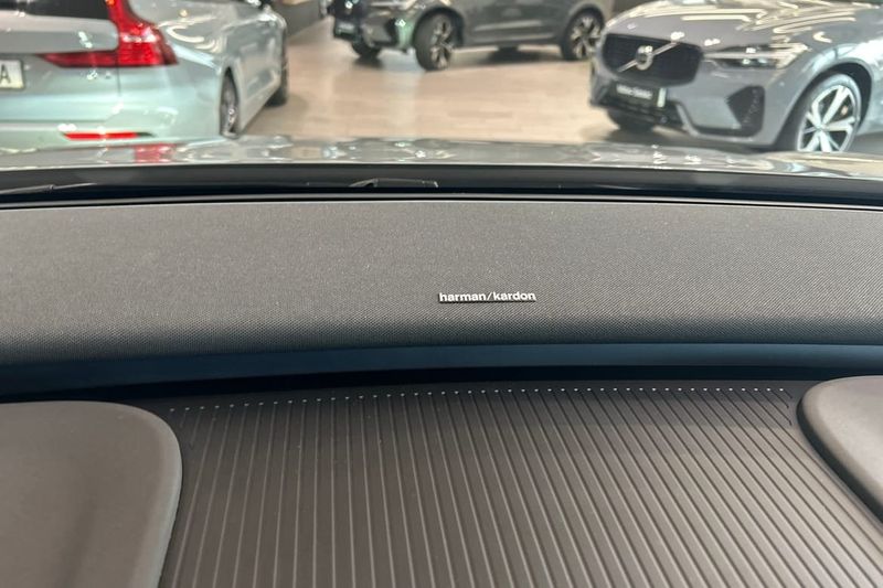 Volvo EX30 bild 23