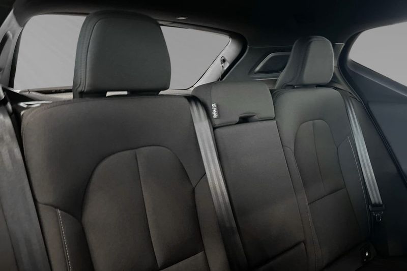 Volvo EX40 bild 10