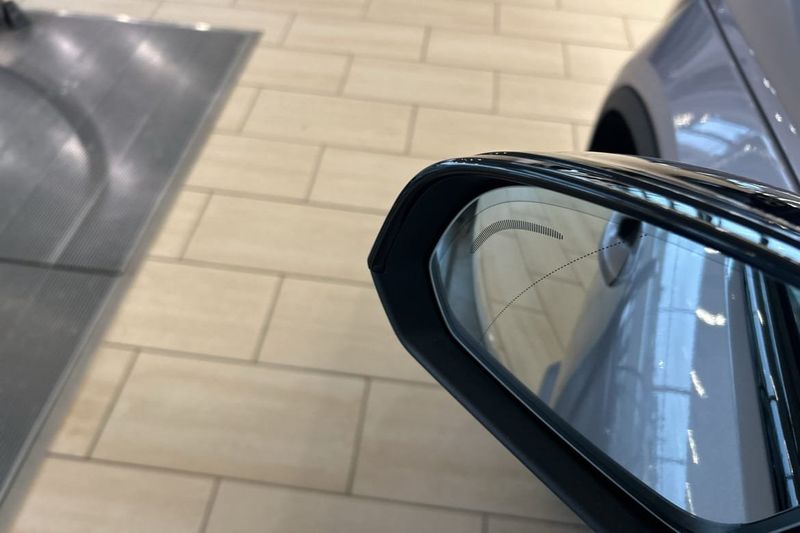 Volvo EX40 bild 18