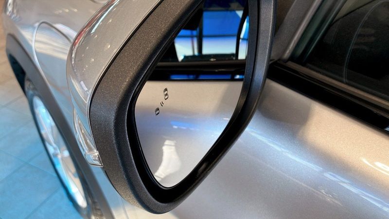 Ford Mustang Mach-E bild 11