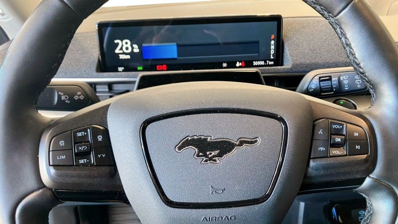 Ford Mustang Mach-E bild 5