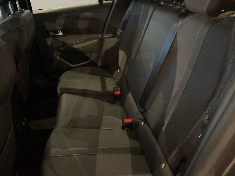 Peugeot 208 bild 11