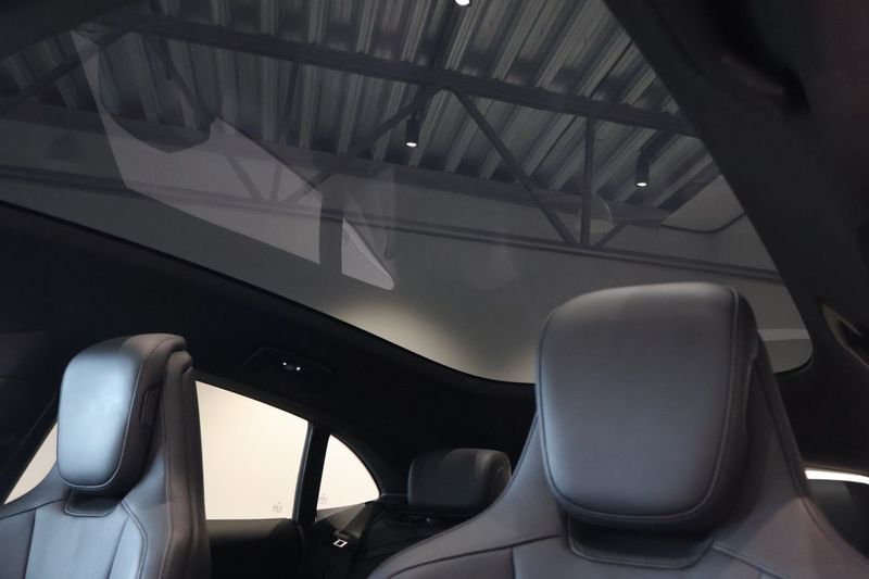 Porsche Taycan bild 12