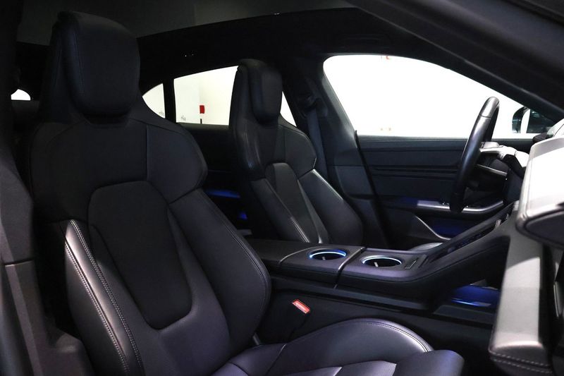Porsche Taycan bild 14