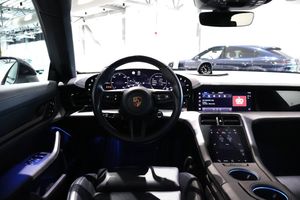 Porsche Taycan bild 13
