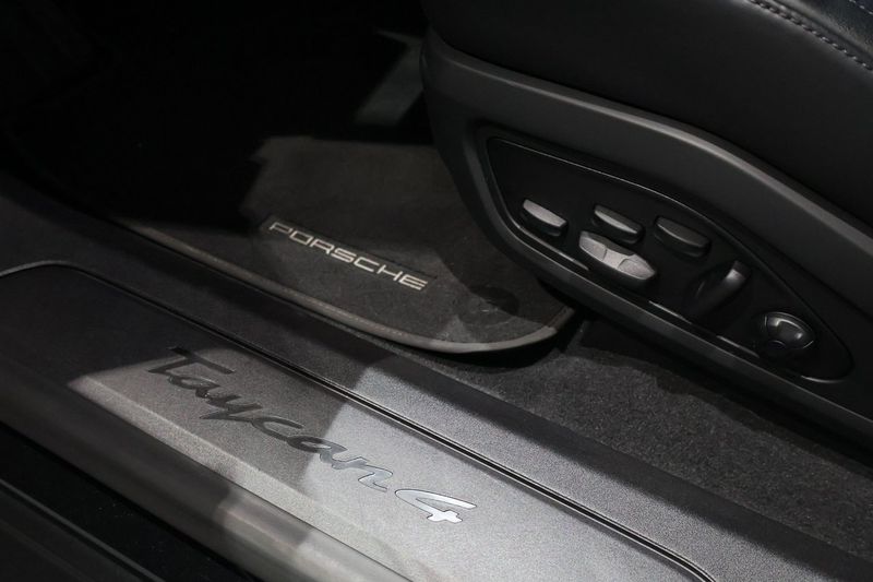 Porsche Taycan bild 9