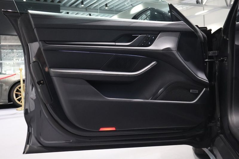 Porsche Taycan bild 10