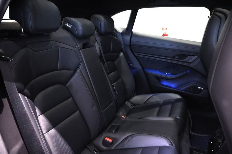 Porsche Taycan bild 15
