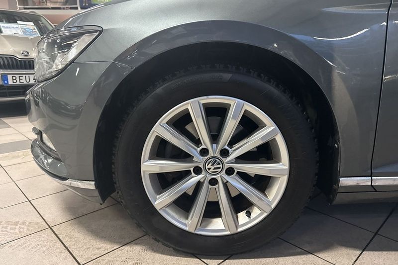 Volkswagen Passat bild 16