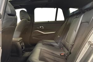 BMW 330 bild 14