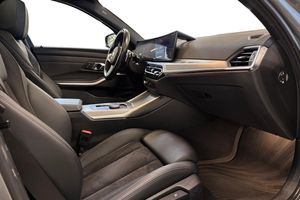BMW 330 bild 15