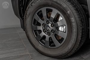 Toyota Land Cruiser bild 4
