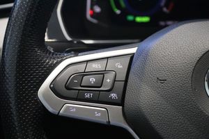 Volkswagen Passat bild 10